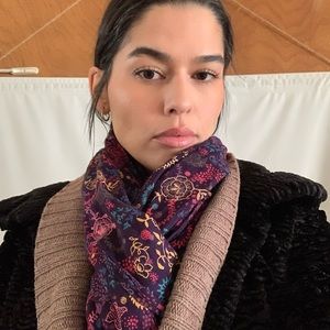 🌺🌸🌼💐Multi Color Paisley Floral Scarf w/ Fringe 24” X 70”